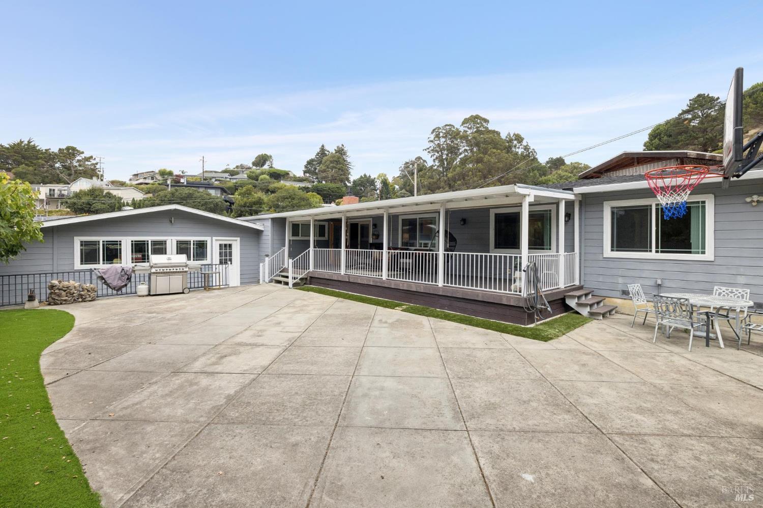 10 N Knoll Road Mill Valley CA 94941