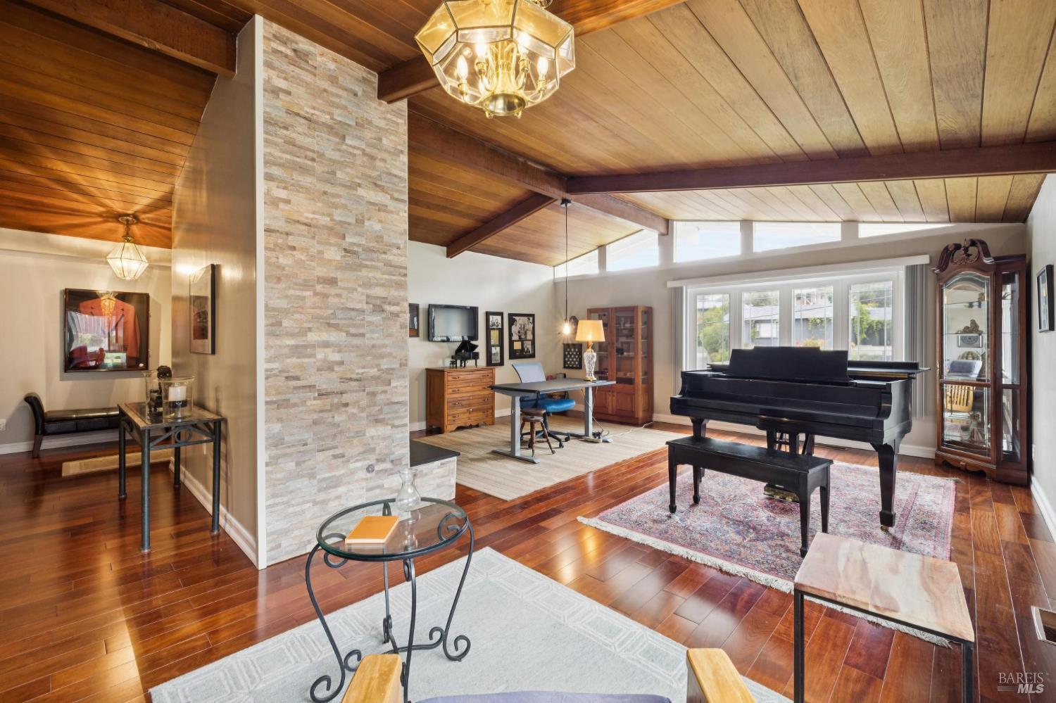 10 N Knoll Road Mill Valley CA 94941