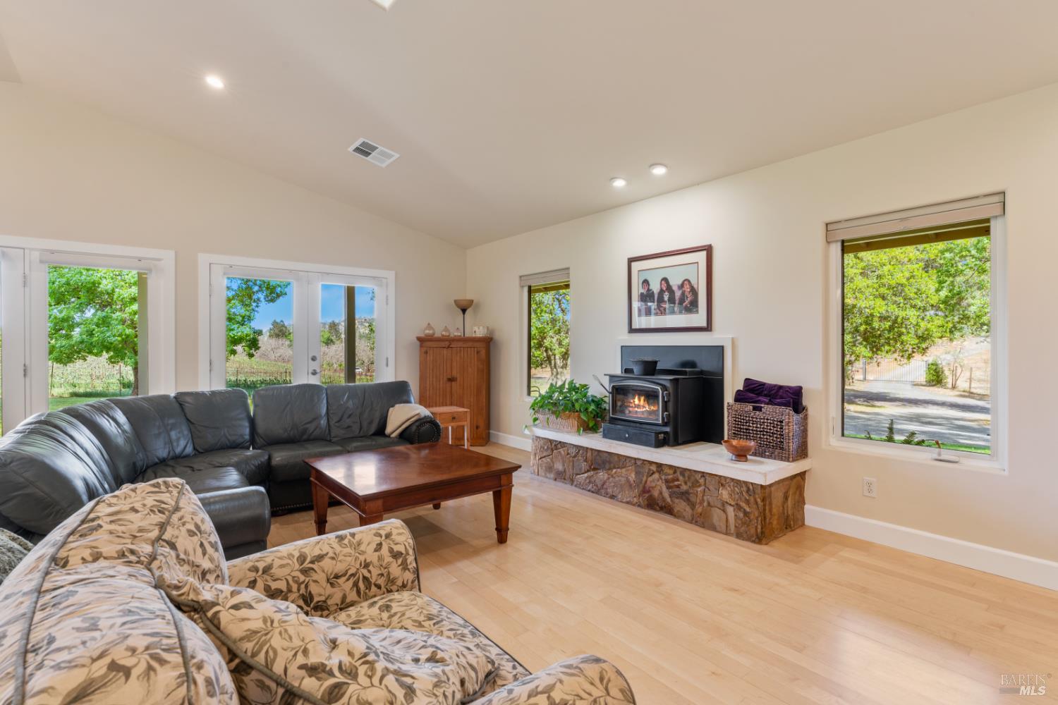539 Keyes Avenue Angwin CA 94508