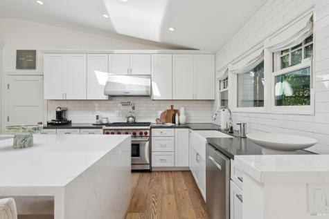30 Corte Sereno Greenbrae CA 94904