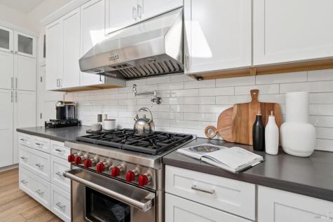 30 Corte Sereno Greenbrae CA 94904