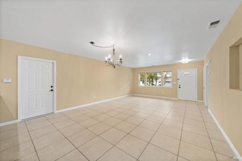 760 Zuur Street Santa Rosa CA 95401