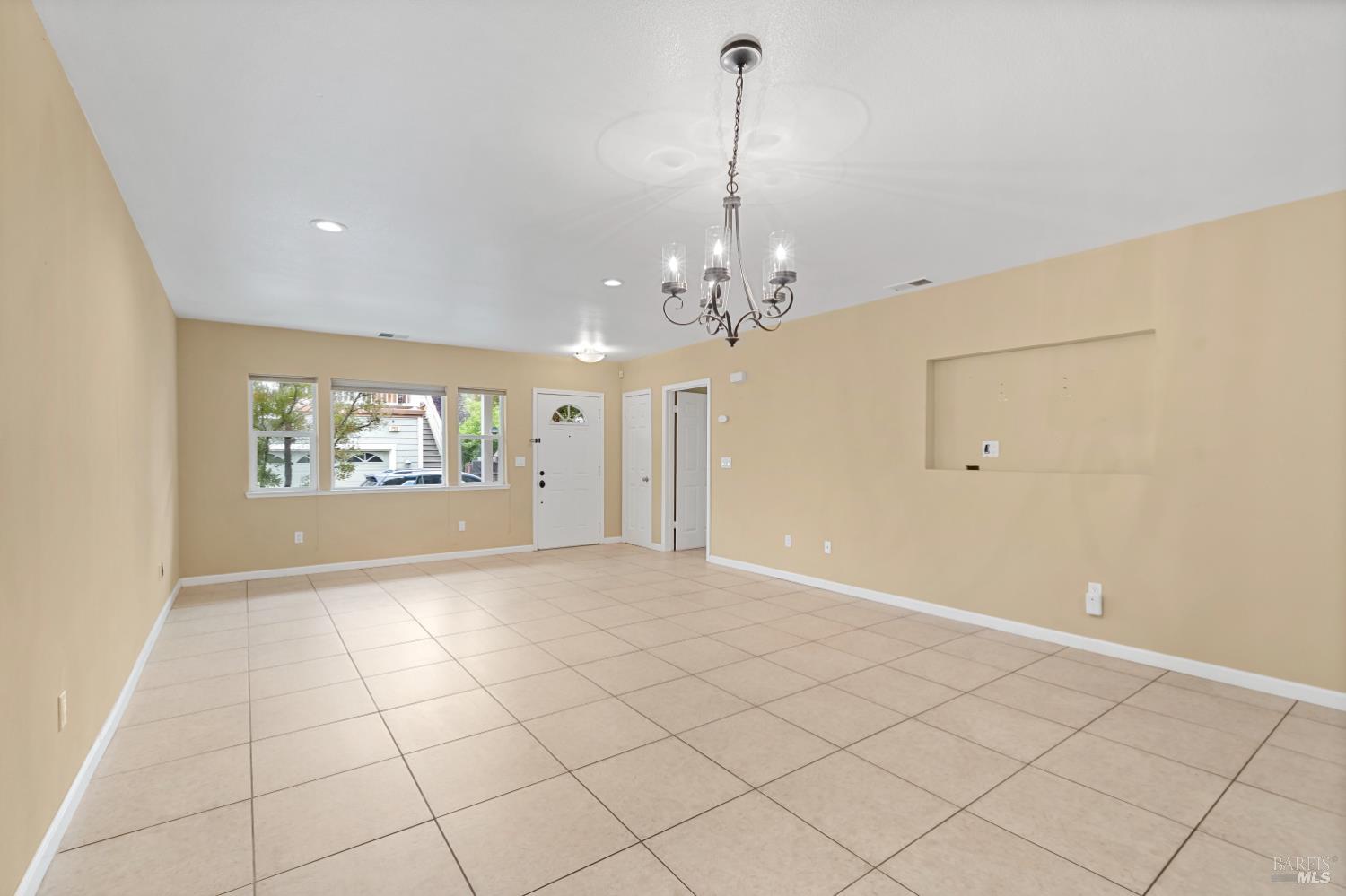 760 Zuur Street Santa Rosa CA 95401