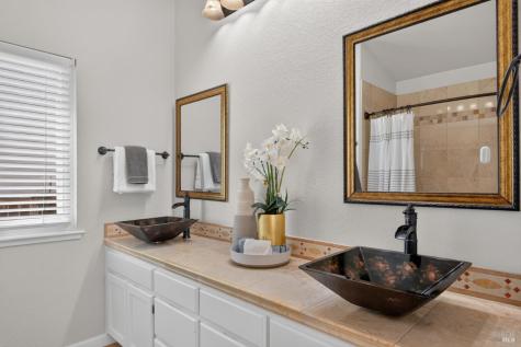 5440 Shallows Place E Santa Rosa CA 95409