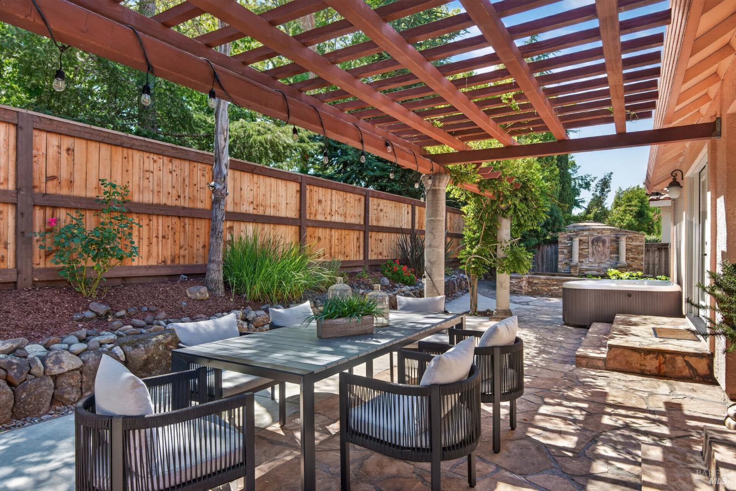 5440 Shallows Place E Santa Rosa CA 95409