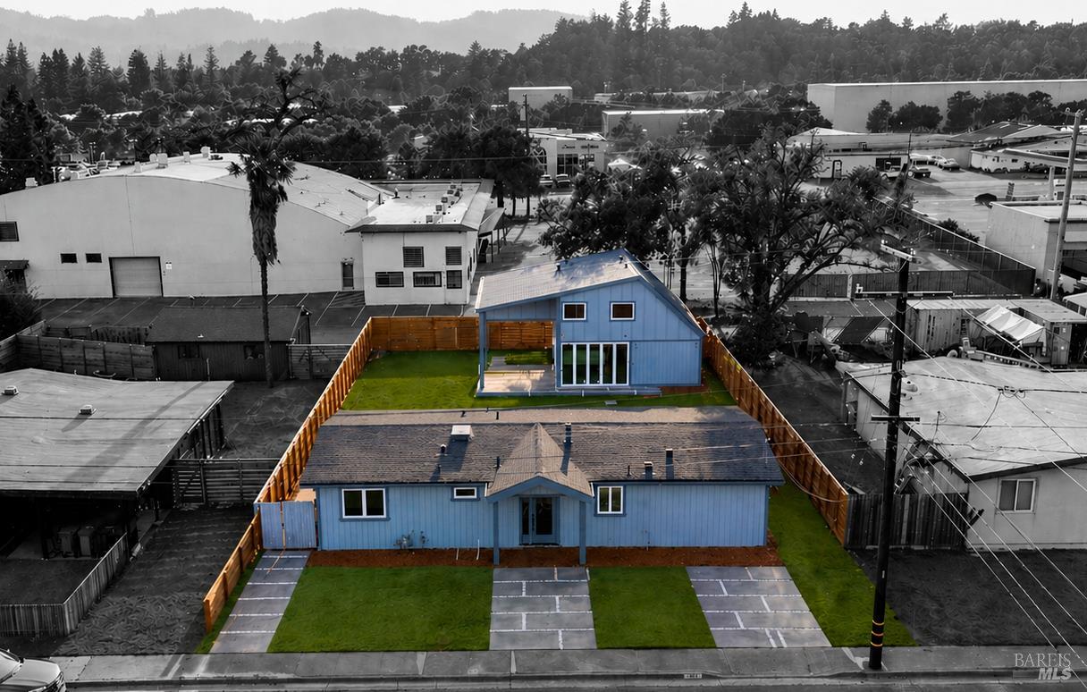 1421 Spruce Way Healdsburg CA 95448