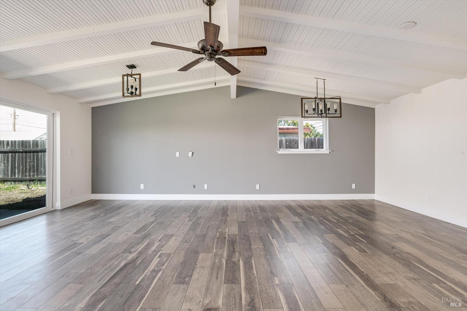 1421 Spruce Way Healdsburg CA 95448