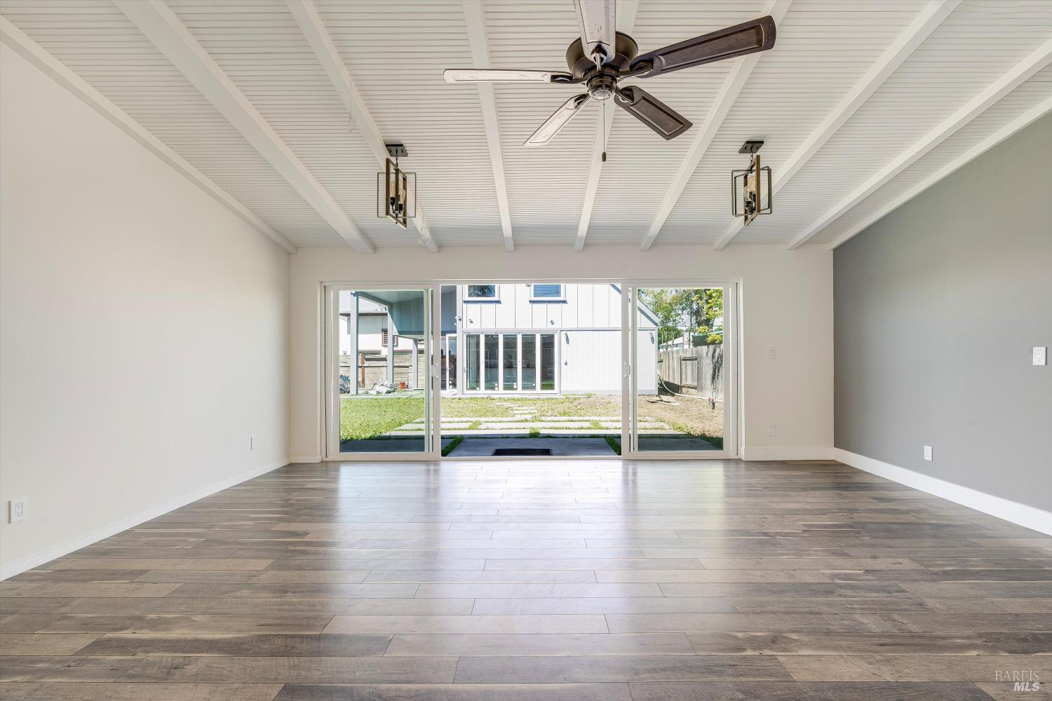 1421 Spruce Way Healdsburg CA 95448