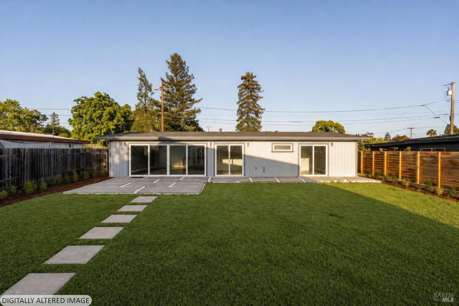 1421 Spruce Way Healdsburg CA 95448