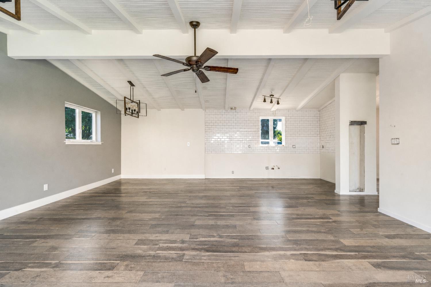 1421 Spruce Way Healdsburg CA 95448