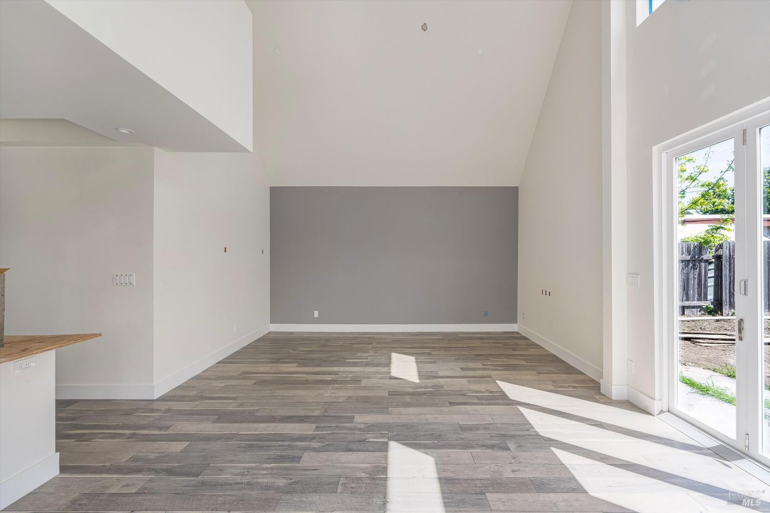1421 Spruce Way Healdsburg CA 95448
