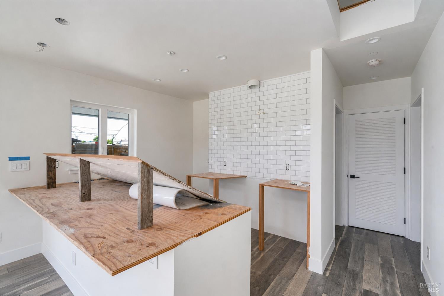 1421 Spruce Way Healdsburg CA 95448