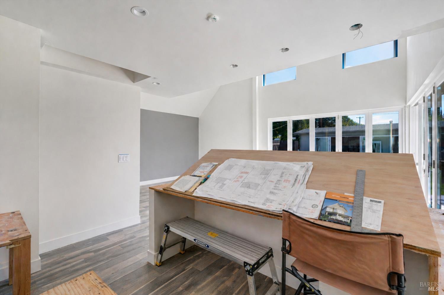 1421 Spruce Way Healdsburg CA 95448