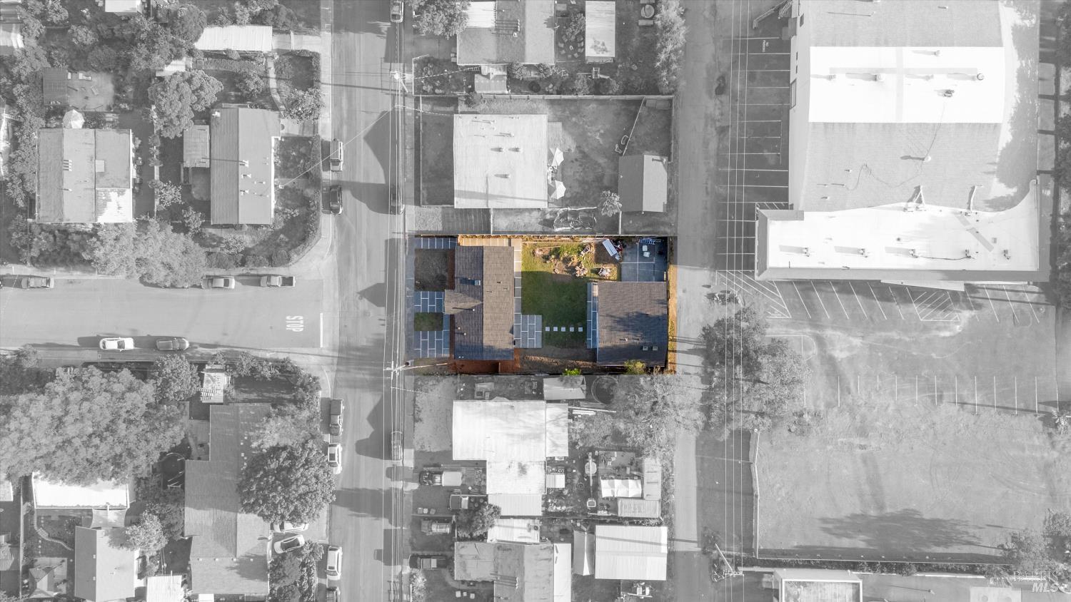 1421 Spruce Way Healdsburg CA 95448