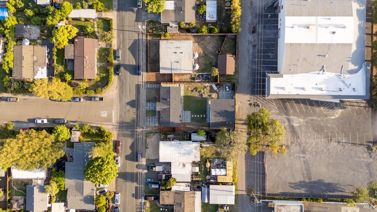 1421 Spruce Way Healdsburg CA 95448