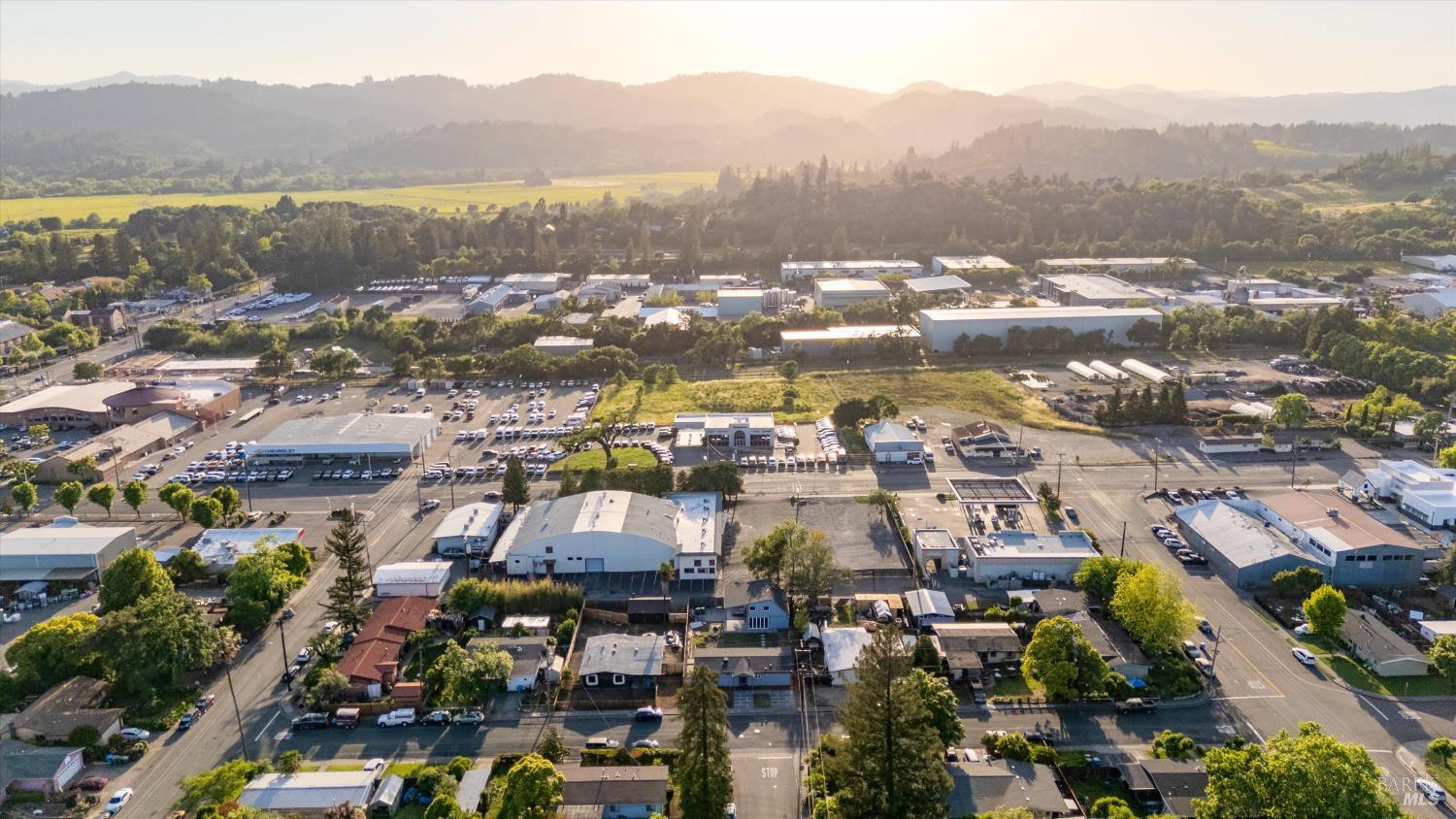 1421 Spruce Way Healdsburg CA 95448