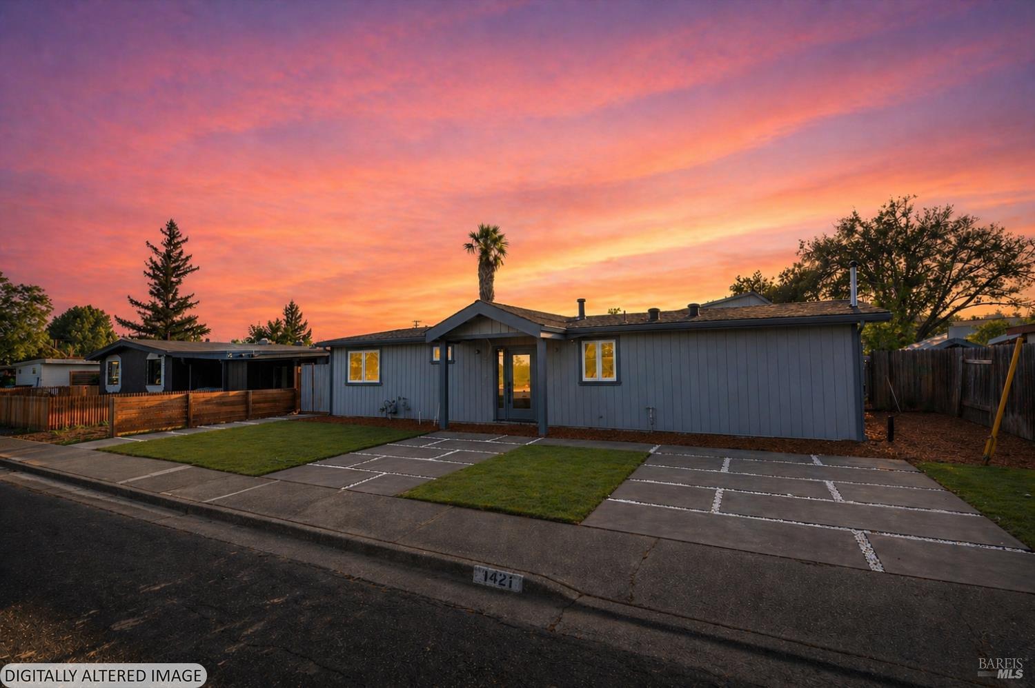 1421 Spruce Way Healdsburg CA 95448