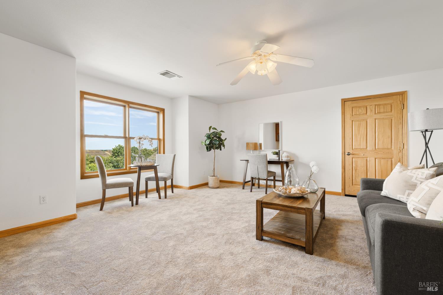 2136 Vineyard Hills Court Vacaville CA 95688
