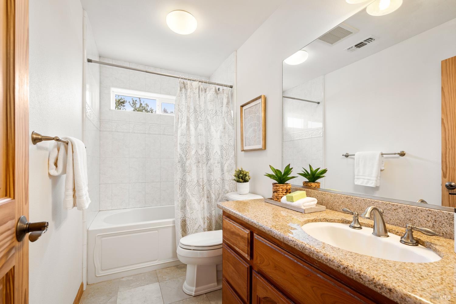 2136 Vineyard Hills Court Vacaville CA 95688
