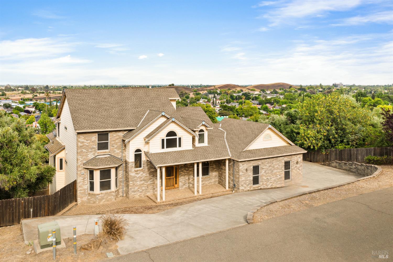 2136 Vineyard Hills Court Vacaville CA 95688