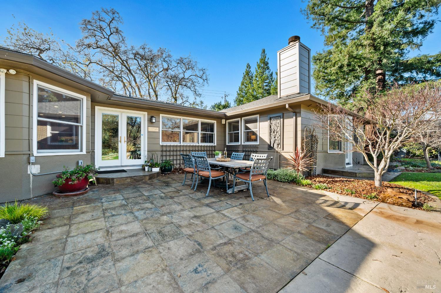 3182 Vichy Avenue Napa CA 94558