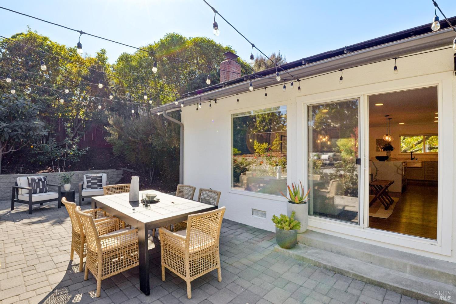 564 Montecillo Road San Rafael CA 94903