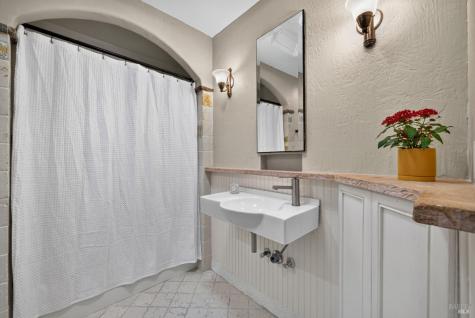 1036 Mcnear Avenue Petaluma CA 94952