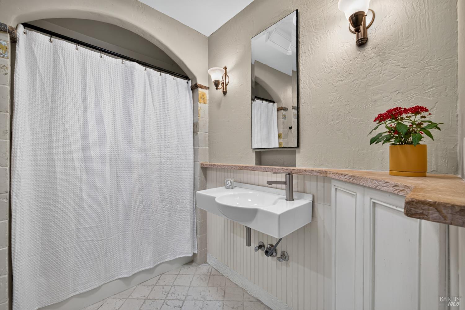 1036 Mcnear Avenue Petaluma CA 94952
