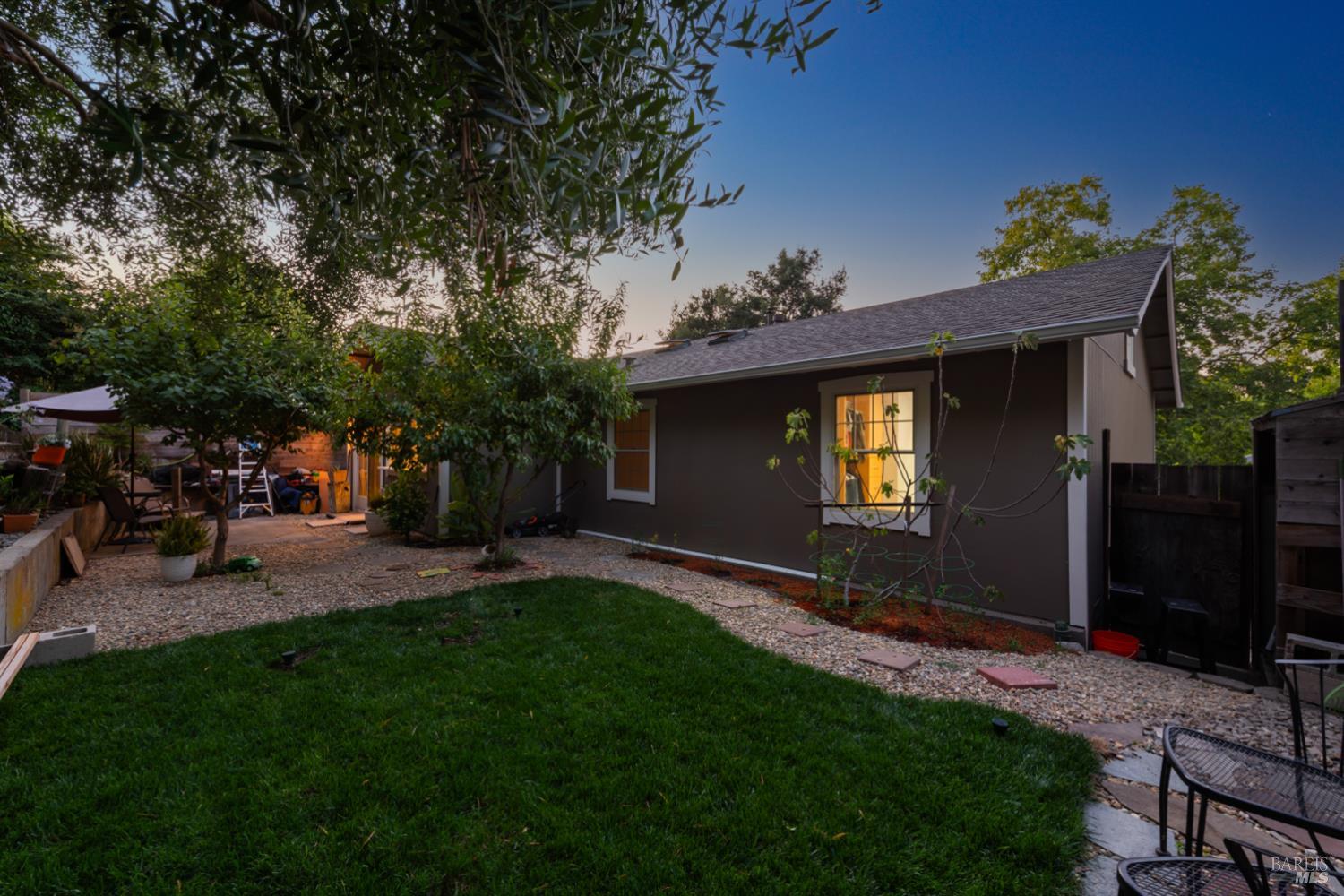 1036 Mcnear Avenue Petaluma CA 94952