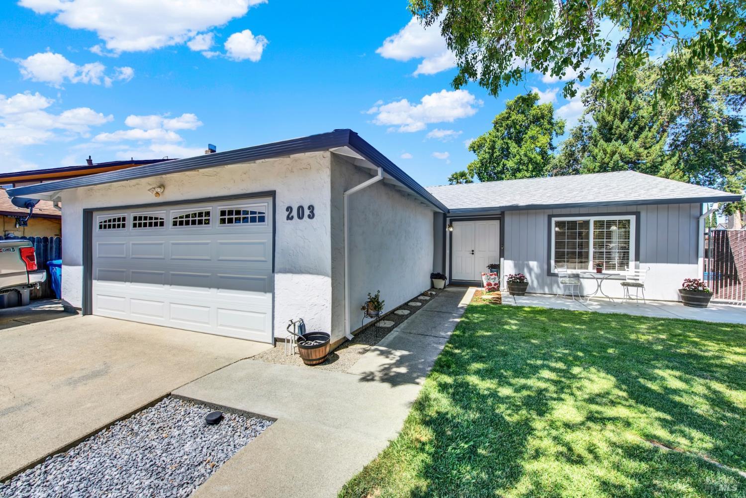 203 Greenwich Circle Vacaville CA 95687