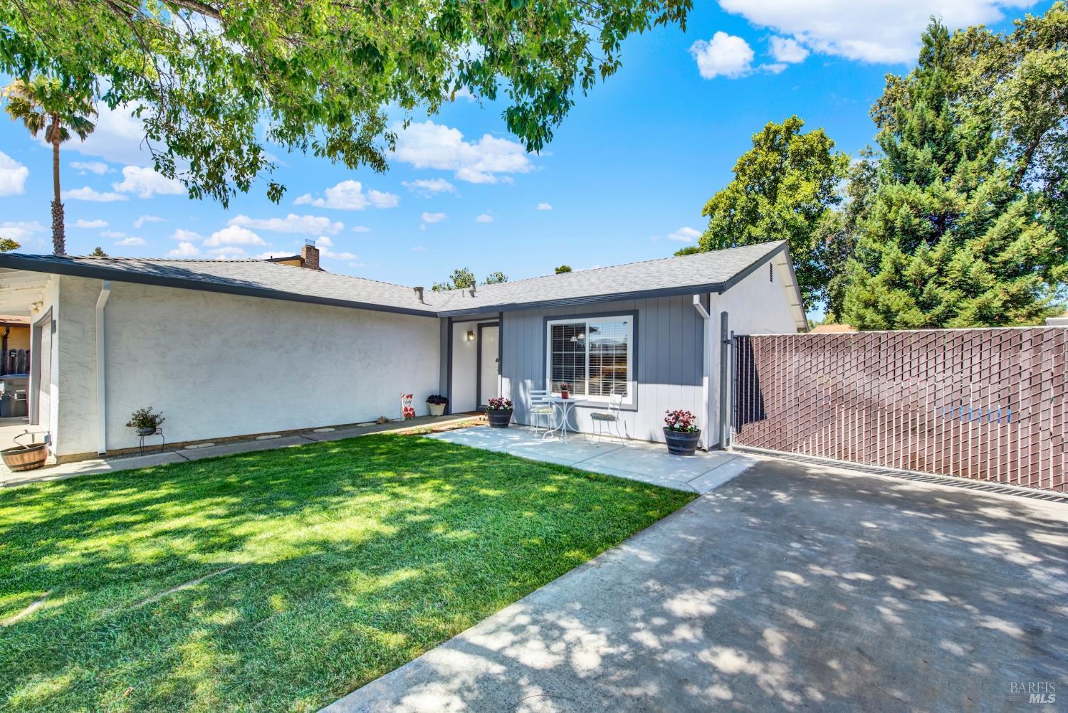 203 Greenwich Circle Vacaville CA 95687