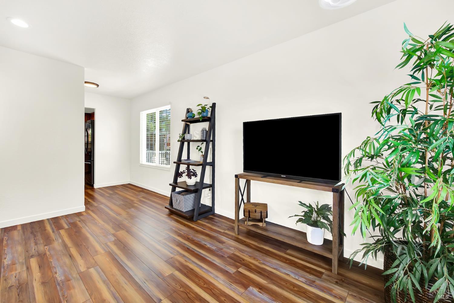 203 Greenwich Circle Vacaville CA 95687