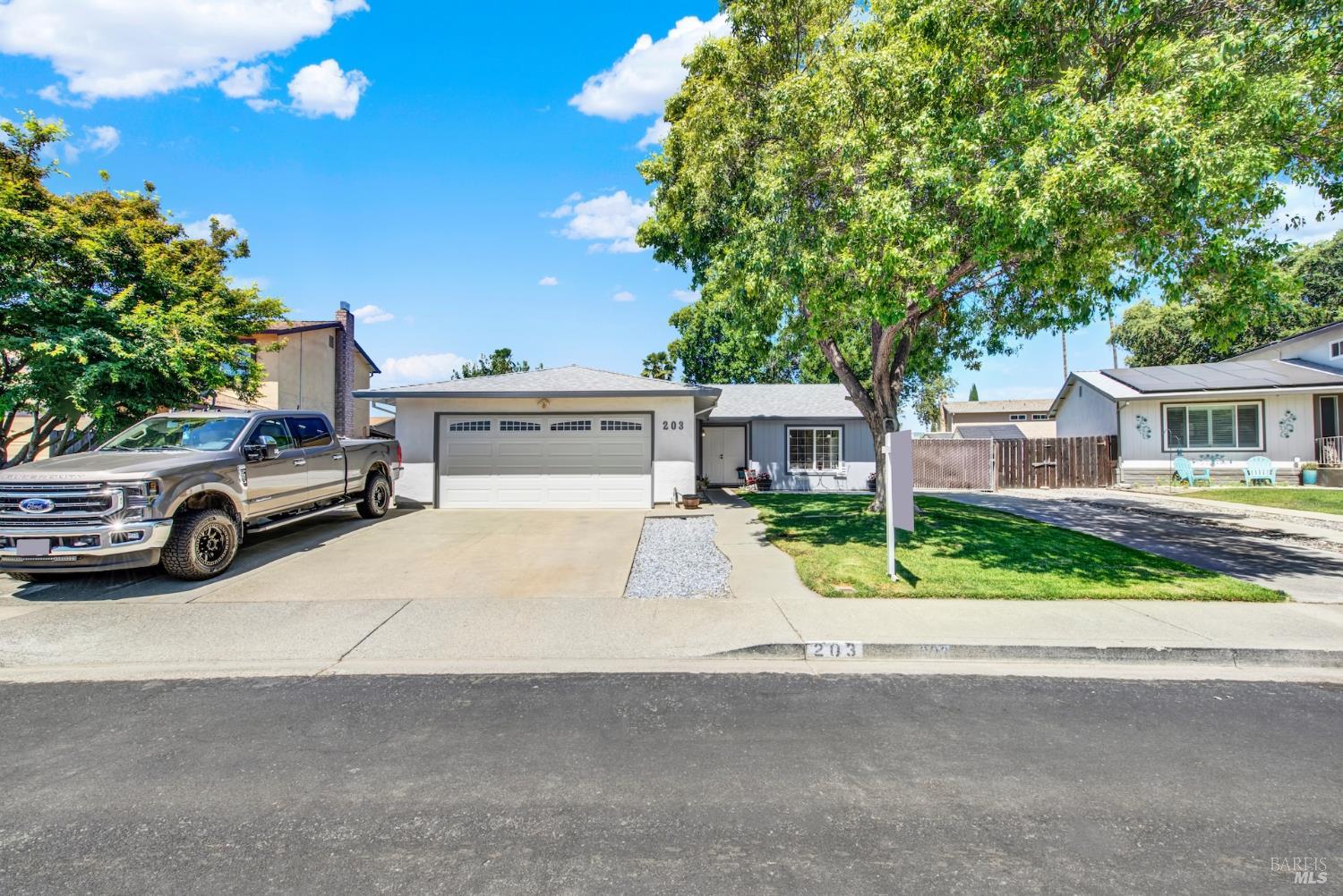 203 Greenwich Circle Vacaville CA 95687