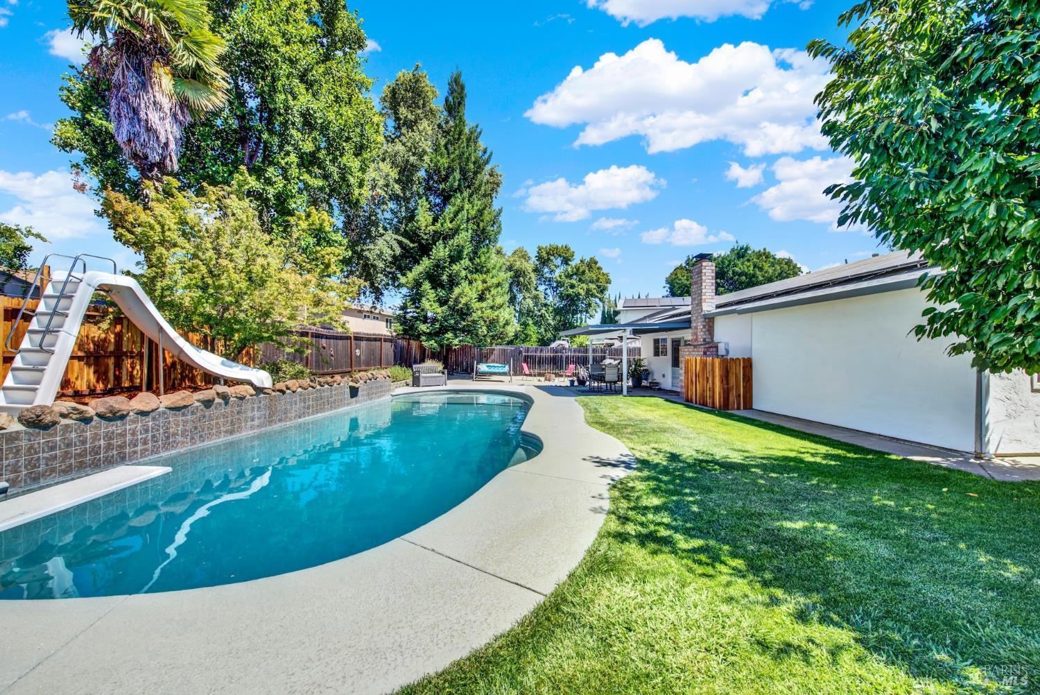 203 Greenwich Circle Vacaville CA 95687