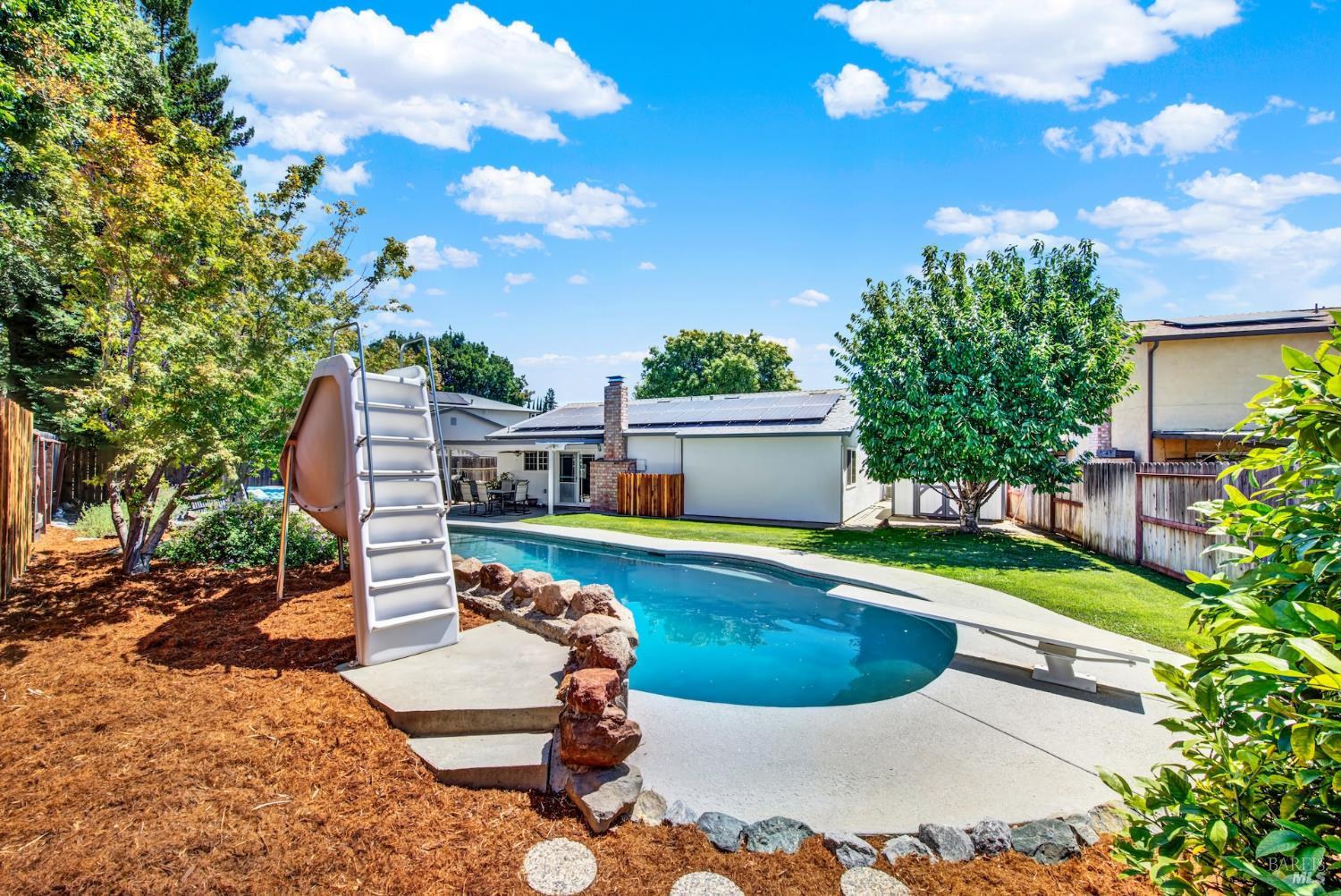 203 Greenwich Circle Vacaville CA 95687