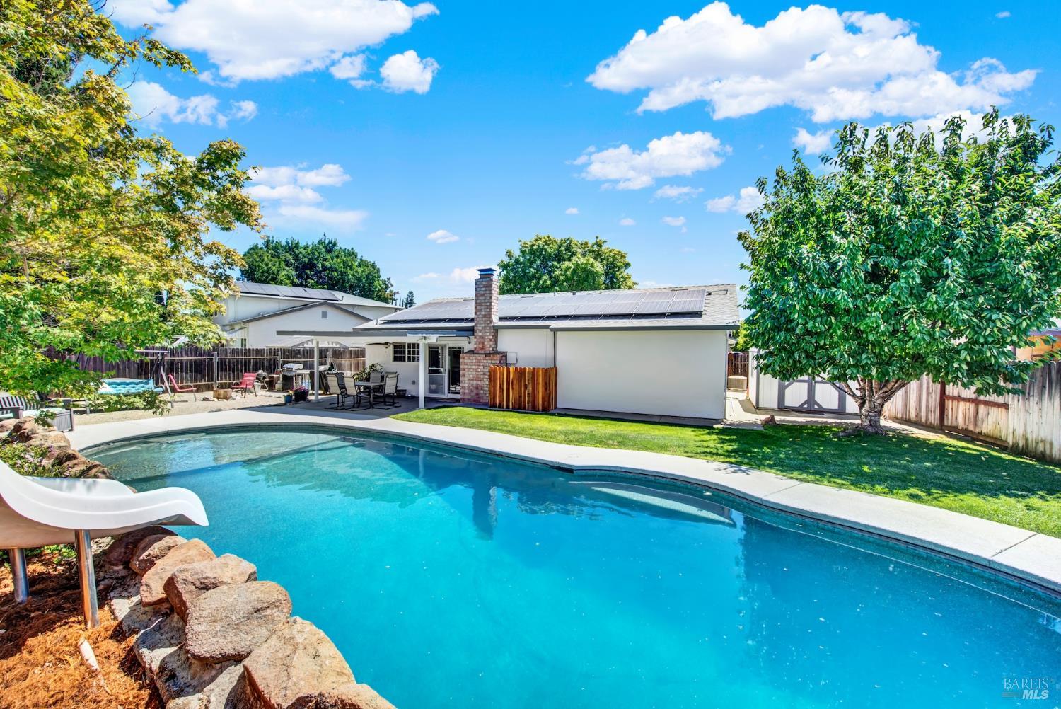 203 Greenwich Circle Vacaville CA 95687