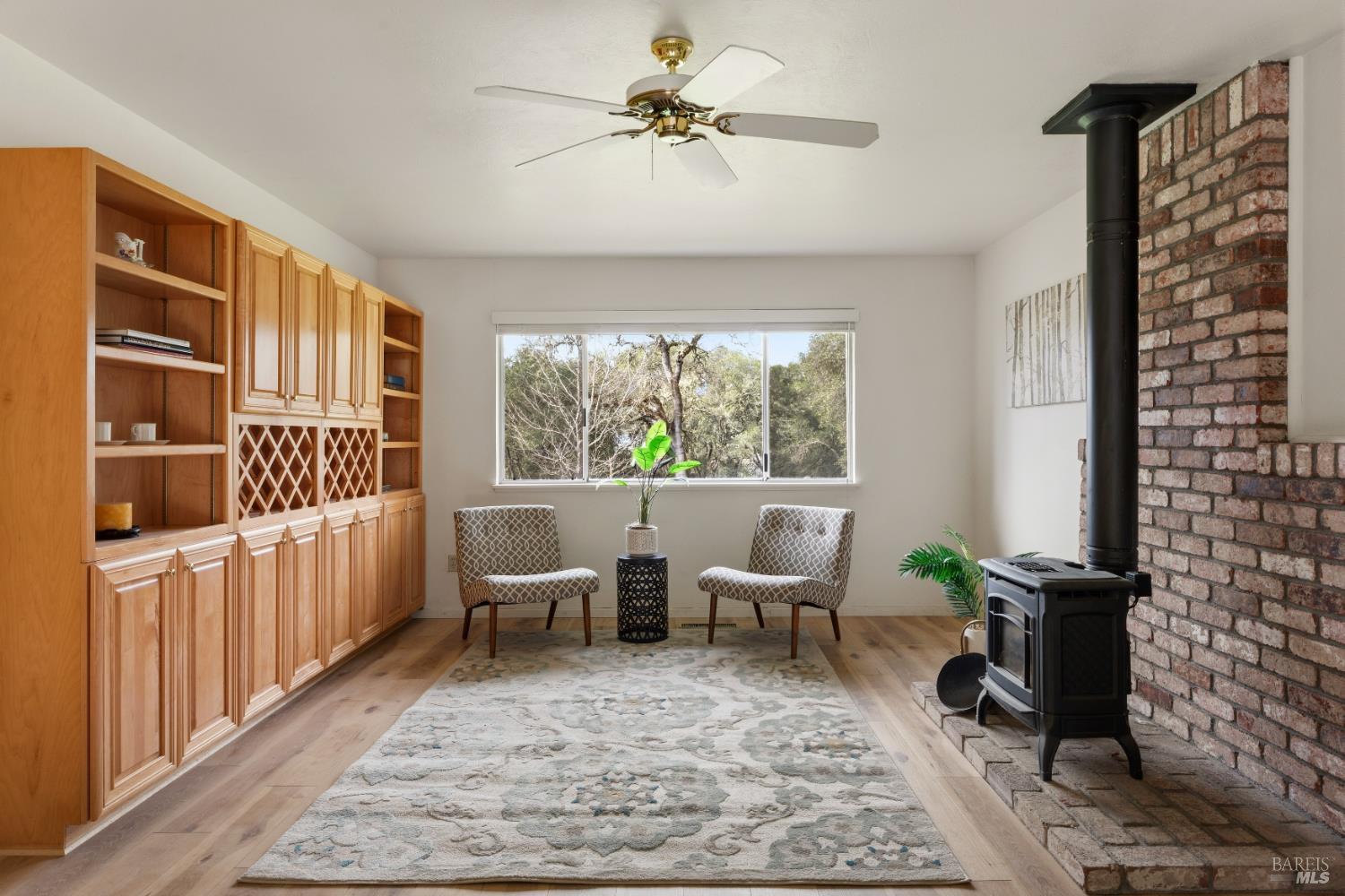1261 Deerwood Drive Ukiah CA 95482