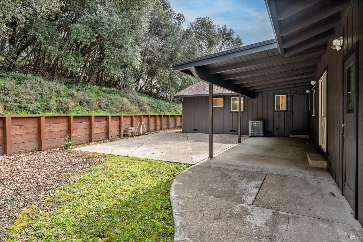 1261 Deerwood Drive Ukiah CA 95482