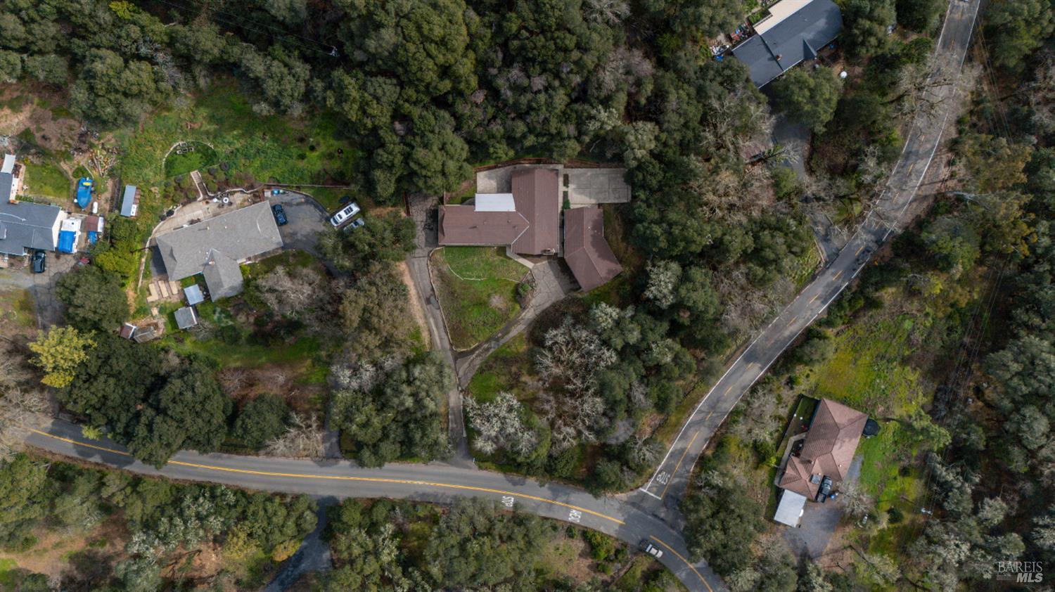 1261 Deerwood Drive Ukiah CA 95482