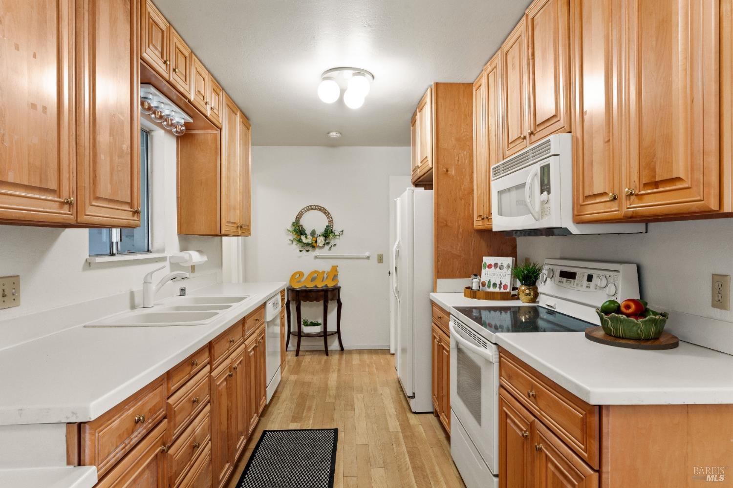 1261 Deerwood Drive Ukiah CA 95482