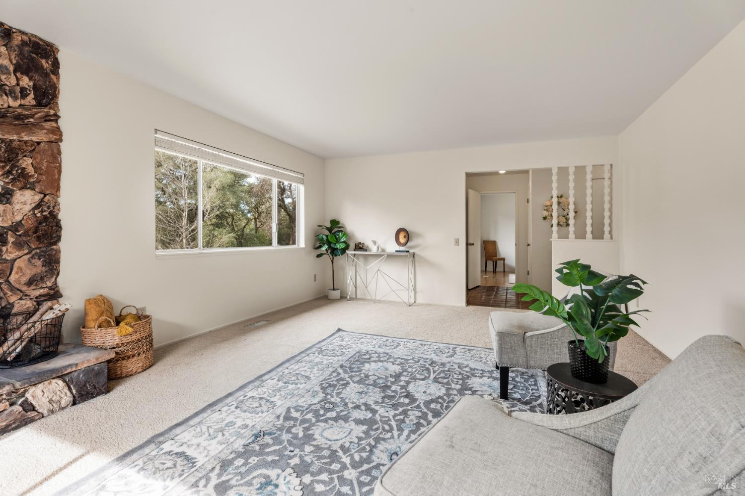 1261 Deerwood Drive Ukiah CA 95482