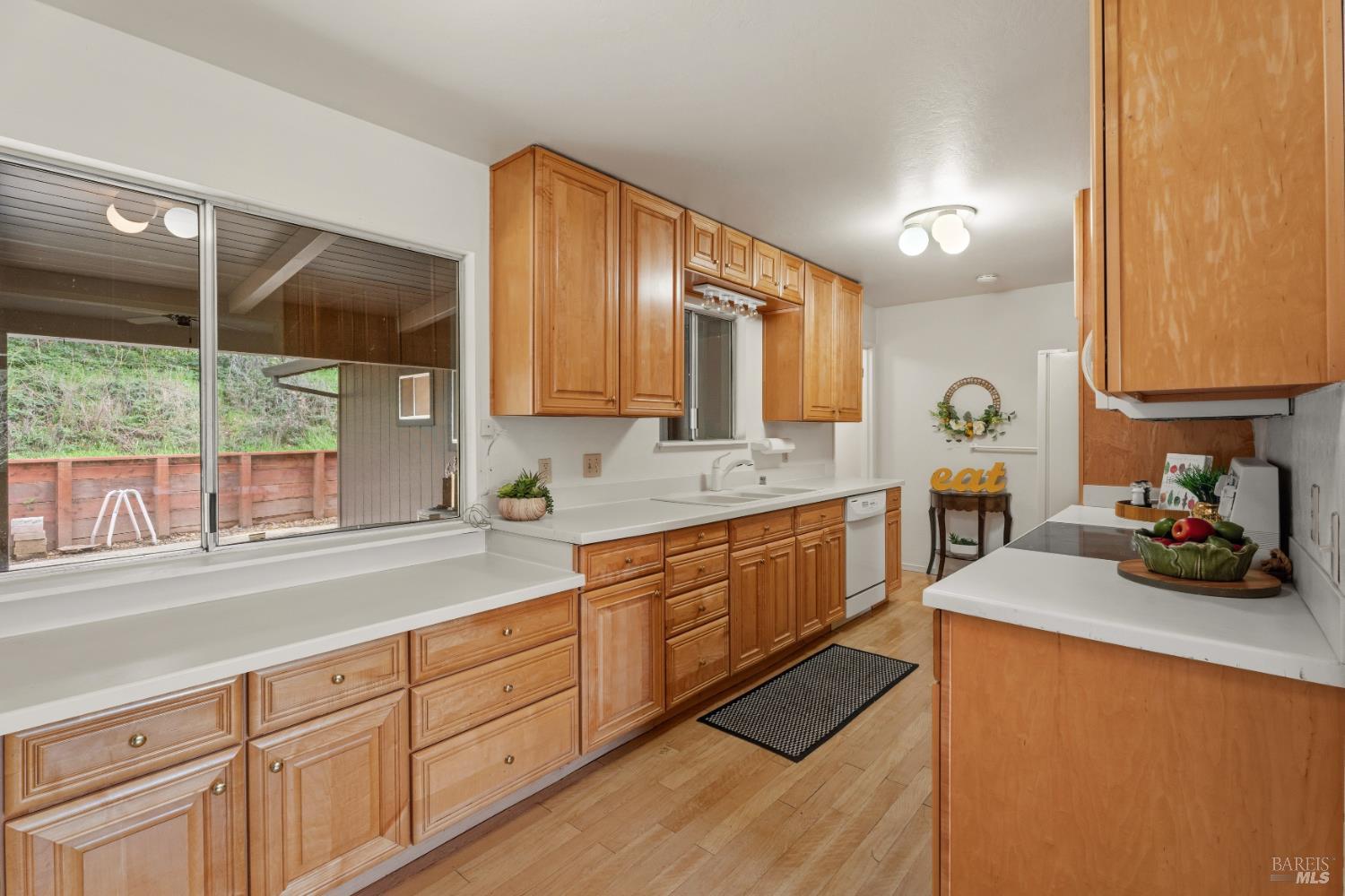1261 Deerwood Drive Ukiah CA 95482