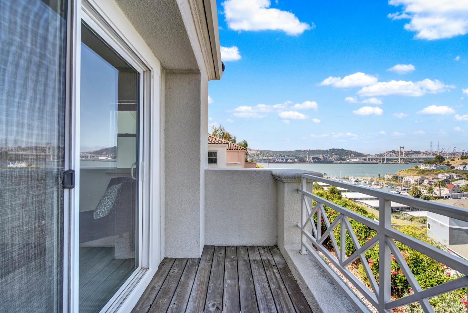 110 Camino Del Sol Vallejo CA 94591