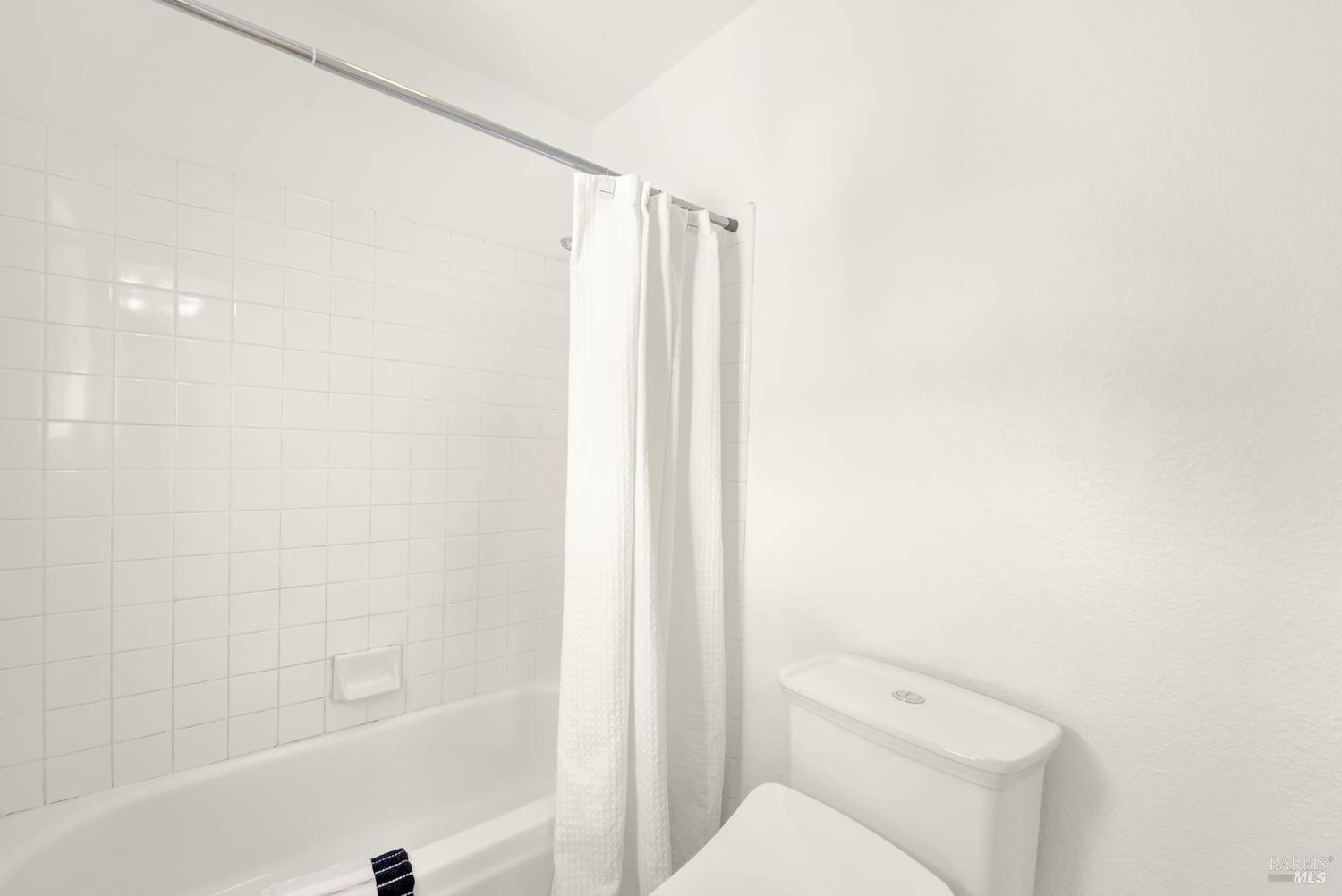 110 Camino Del Sol Vallejo CA 94591