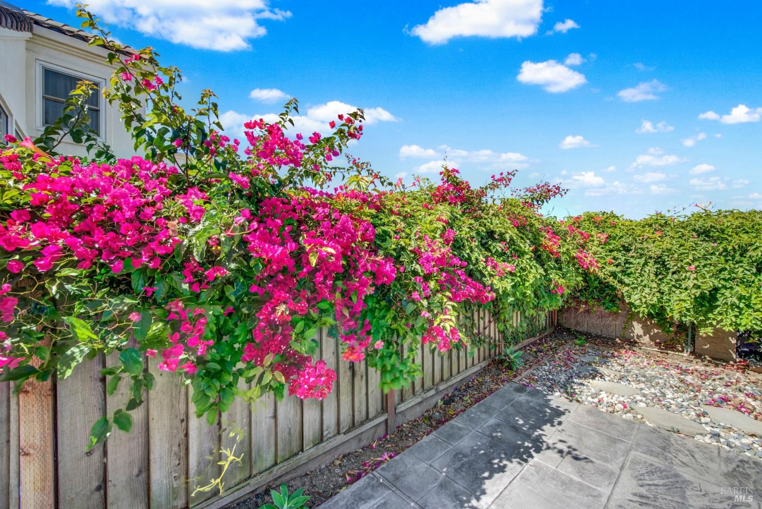 110 Camino Del Sol Vallejo CA 94591