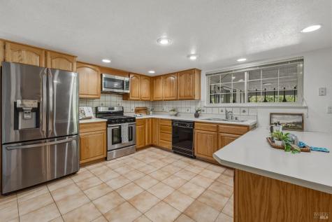 874 Santa Dorotea Circle Rohnert Park CA 94928