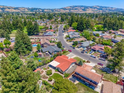 874 Santa Dorotea Circle Rohnert Park CA 94928