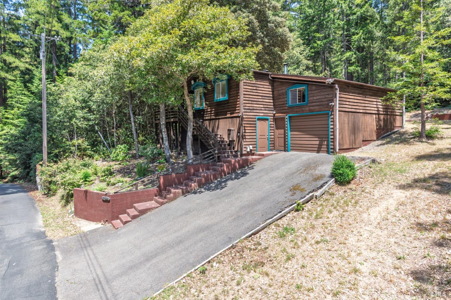 35551 Ocean View Street Gualala CA 95445