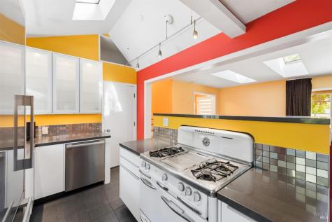 33 Brookdale Avenue San Rafael CA 94901