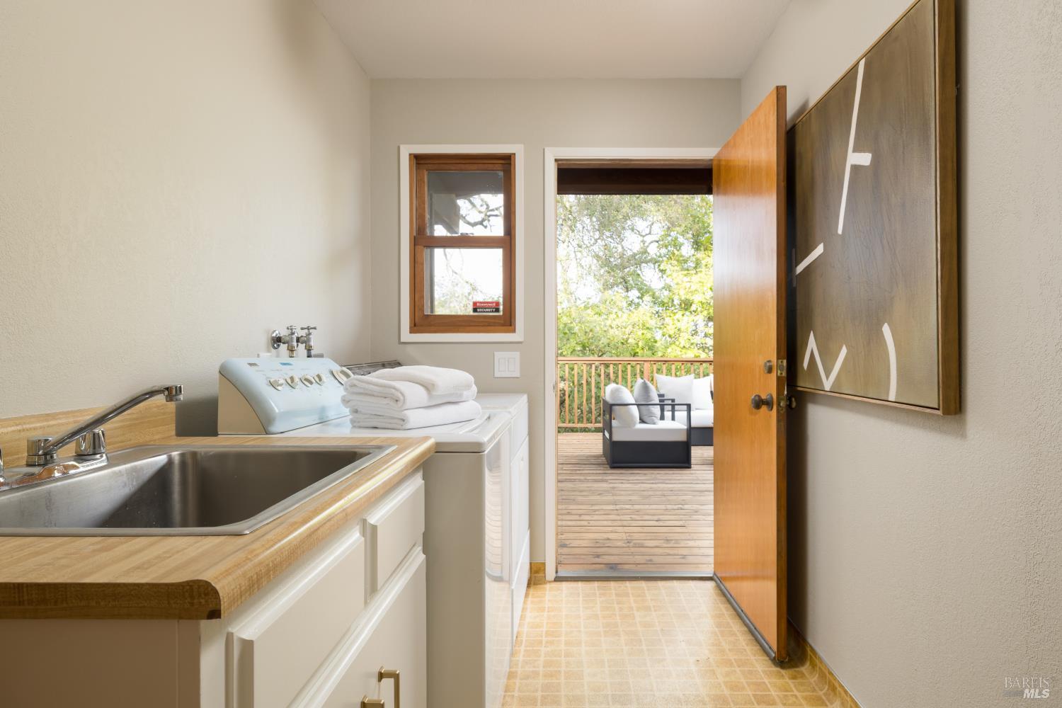 5320 Grove Street Sonoma CA 95476